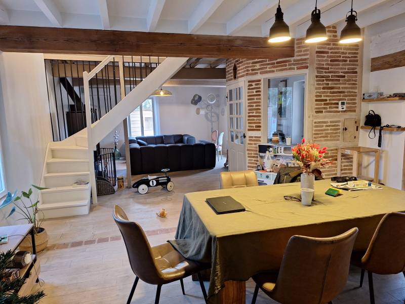 Aménager un atelier en bureau fonctionnel et confortable pour télétravail ou activité pro à Rabastens (81)