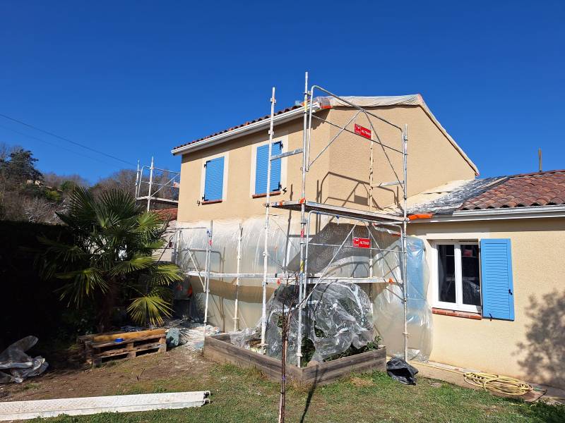 Surélever un garage pour aménager un étage supplémentaire et gagner des mètres carrés à Rabastens (81)