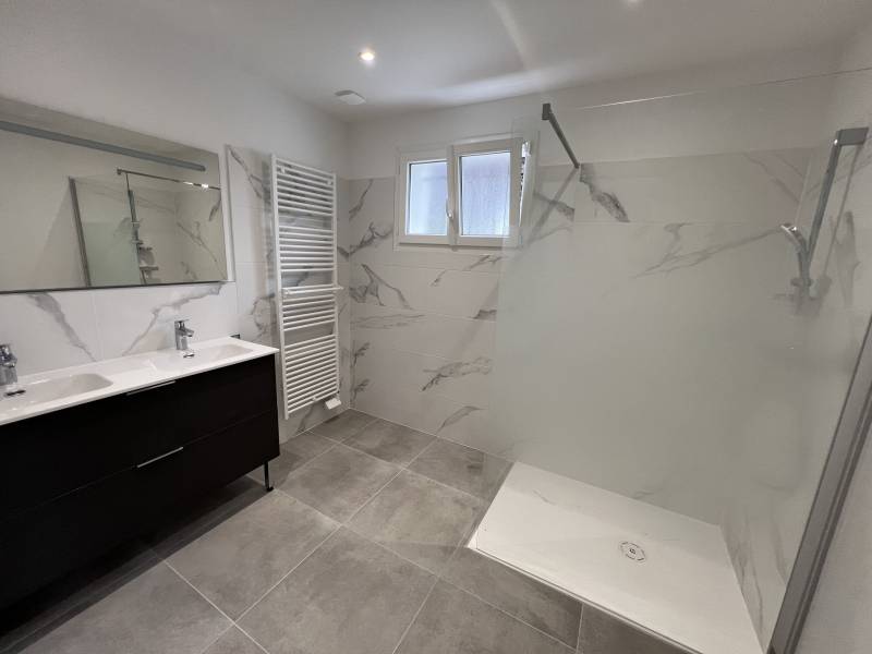 Transformer un garage en T3 de 115m² avec agencement complet et finitions modernes à Saint-Jory (31)